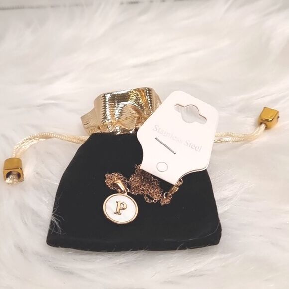 SHELL INITIAL PENDANT NECKLACE stainless steel gold plated M N O or P - Picture 8 of 14